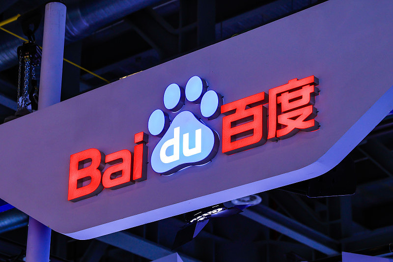 惩罚女友扒开🍑用手摸视频